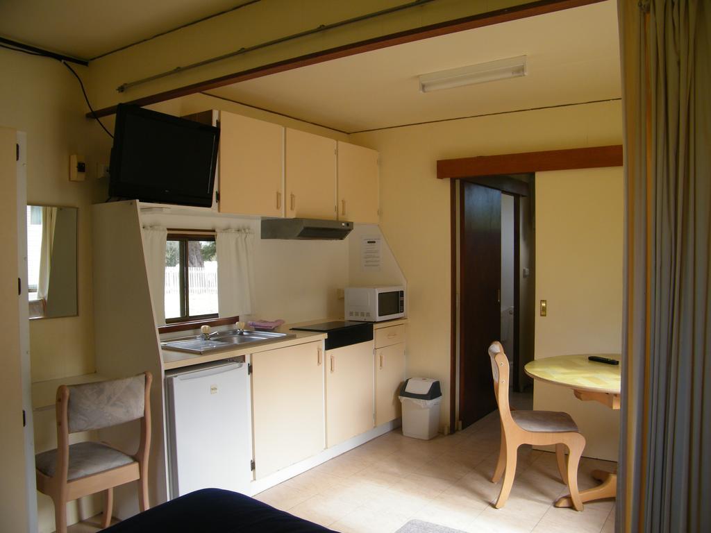 Bega Caravan Park Экстерьер фото